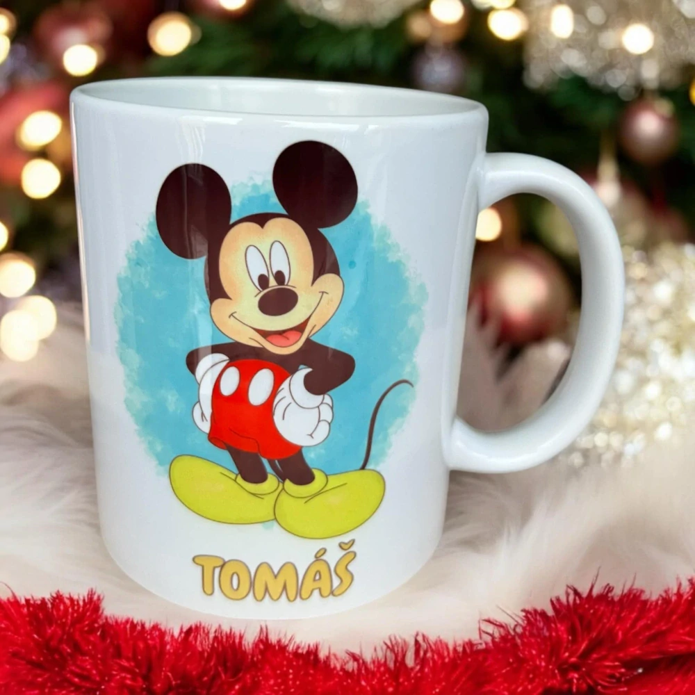 Hrnek Mickey se jménem