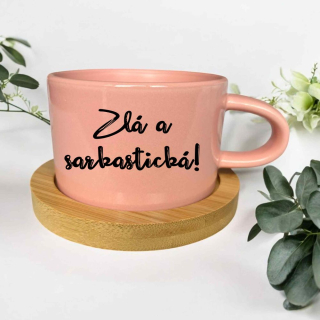 Zlá a sarkastická!